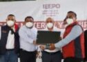Continúa el IEEPO con entrega de mobiliario y equipo a escuelas de nivel básico