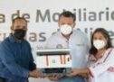 Entrega el IEEPO mobiliario y equipo a escuelas de San Andrés Zautla