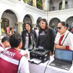 Instala Semovi módulo informativo del programa “Canje de Placas” en Oaxaca de Juárez